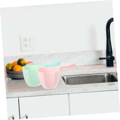 4 Pieces Bath Water Scooper and Plastic Water Dipper - Image 4