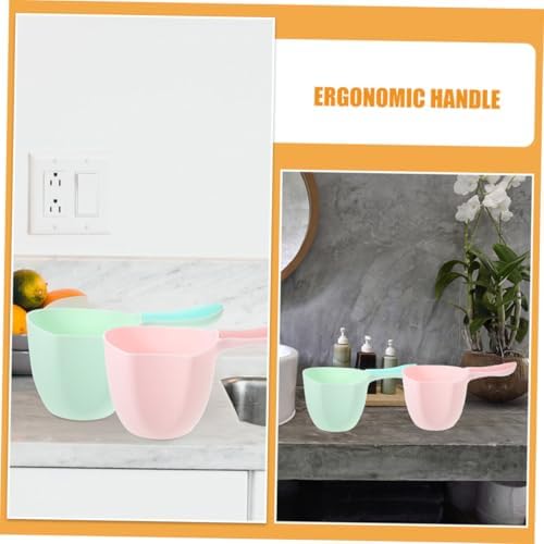 4 Pieces Bath Water Scooper and Plastic Water Dipper - Image 3