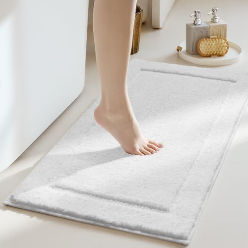 GRANNY SAYS White Runner Bathroom Rug, Cute Bath Mat by GRANNYSAYS