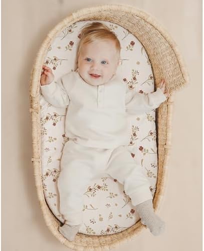 Konssy 2 Pack Muslin Bassinet Sheets - Image 2