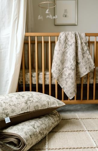 Oilo Vintage Safari Crib Bedding Set, 5-Layer Organic Cotton Muslin Crib Quilt - Image 2