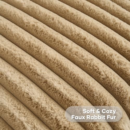 FUTEI Pack of 2 Faux Fur Throw Pillow Covers 16x16 Inch - Image 2