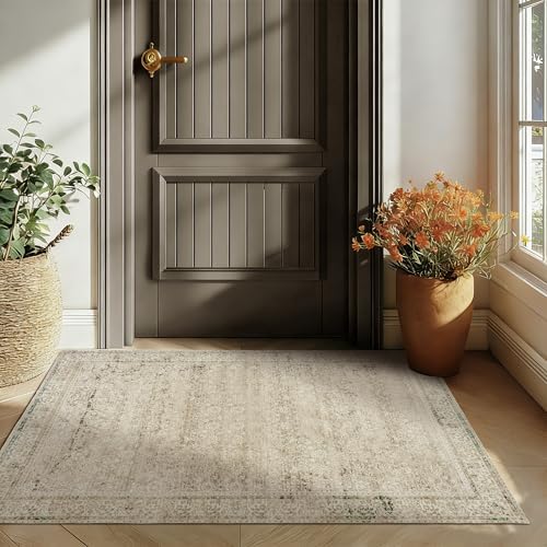 Vintage Washable Entryway Rug by BILEEHOME