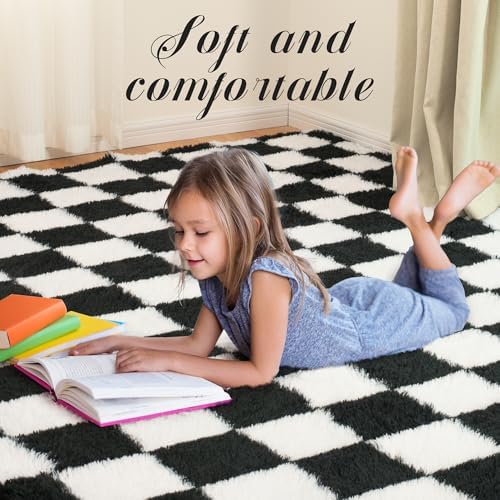 Super Soft Rug for Bedroom, 5x7 Ft Black and White Area Rug Classic Checkered - Image 5