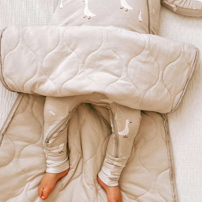 GUNAMUNA Unisex Long-Sleeve Sleep Sack, Wearable Sleep Bag for Babies and Toddlers, Soft Rayon, 1.0 TOG, 3 to 36 Months