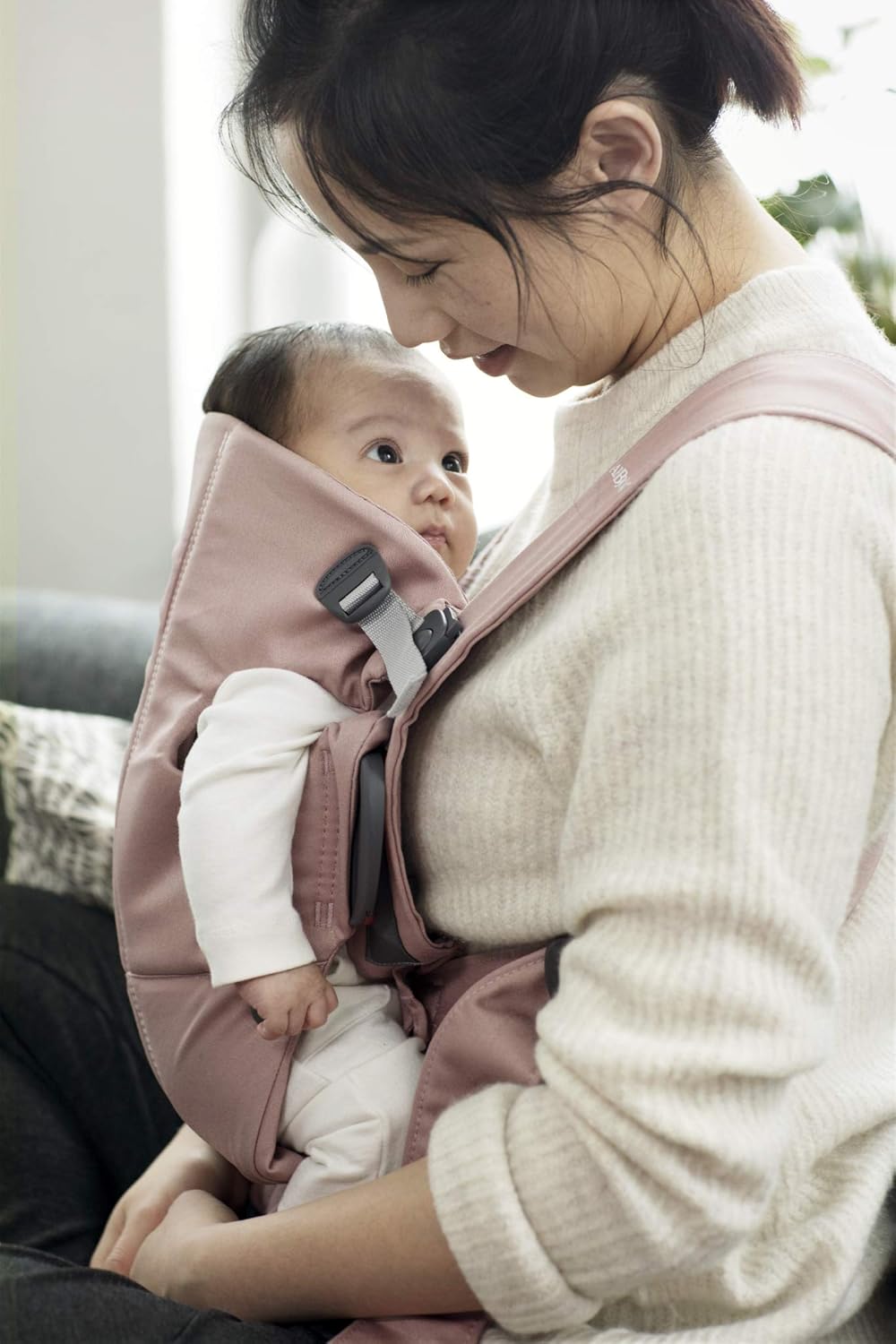 BabyBjörn Baby Carrier Mini, Cotton, Dusty Pink Newborn Carrier (7-25 lbs), Ergonomic, Easy-to-Use