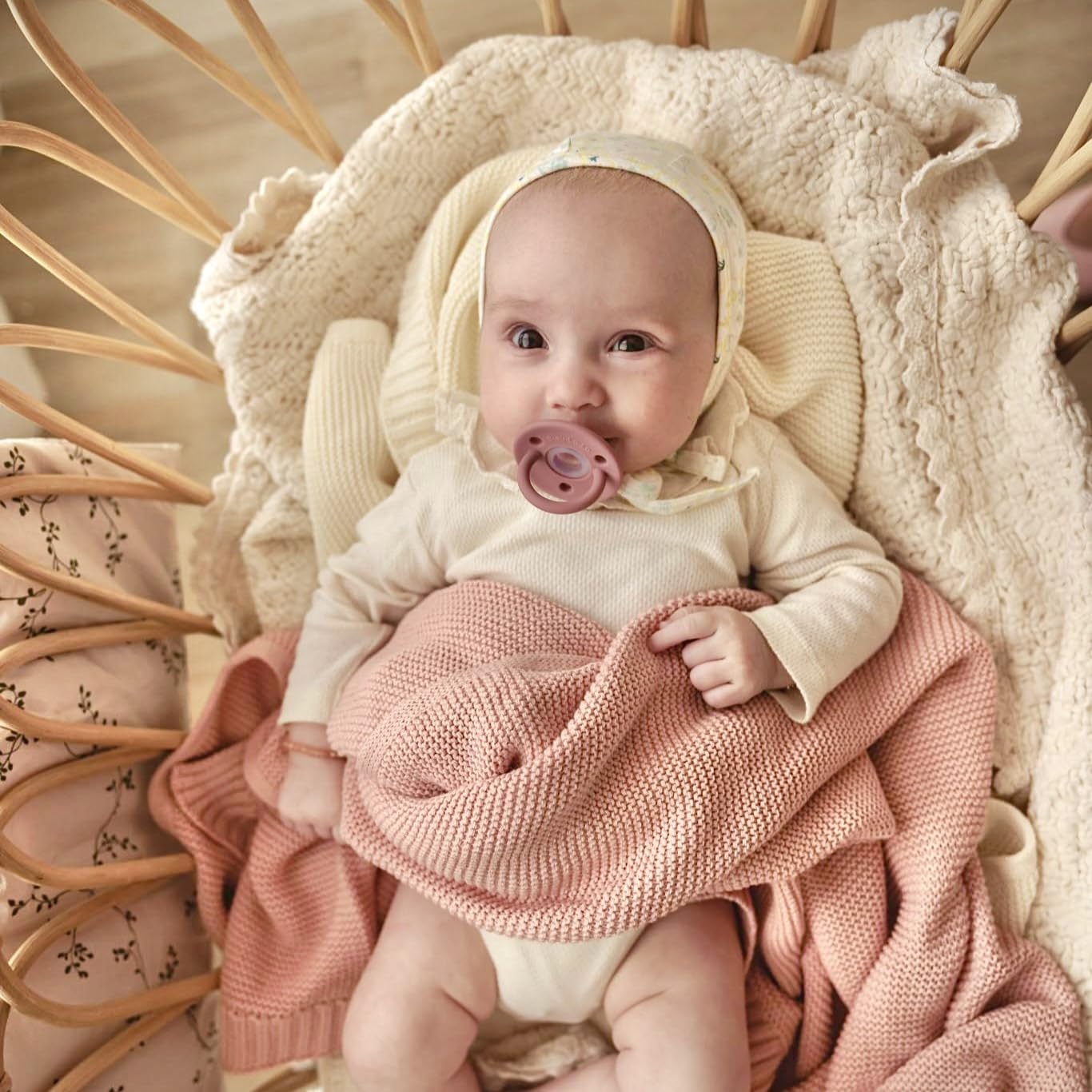 Heritage Knit Organic Cotton Receiving Swaddle Blanket for Girls - 100% Luxury Organic Cotton Knit Warm Cozy Crib Quilt Swaddle Blanket for Newborns Infants Babies & Toddlers (0-2Yrs - Sugar Plum)