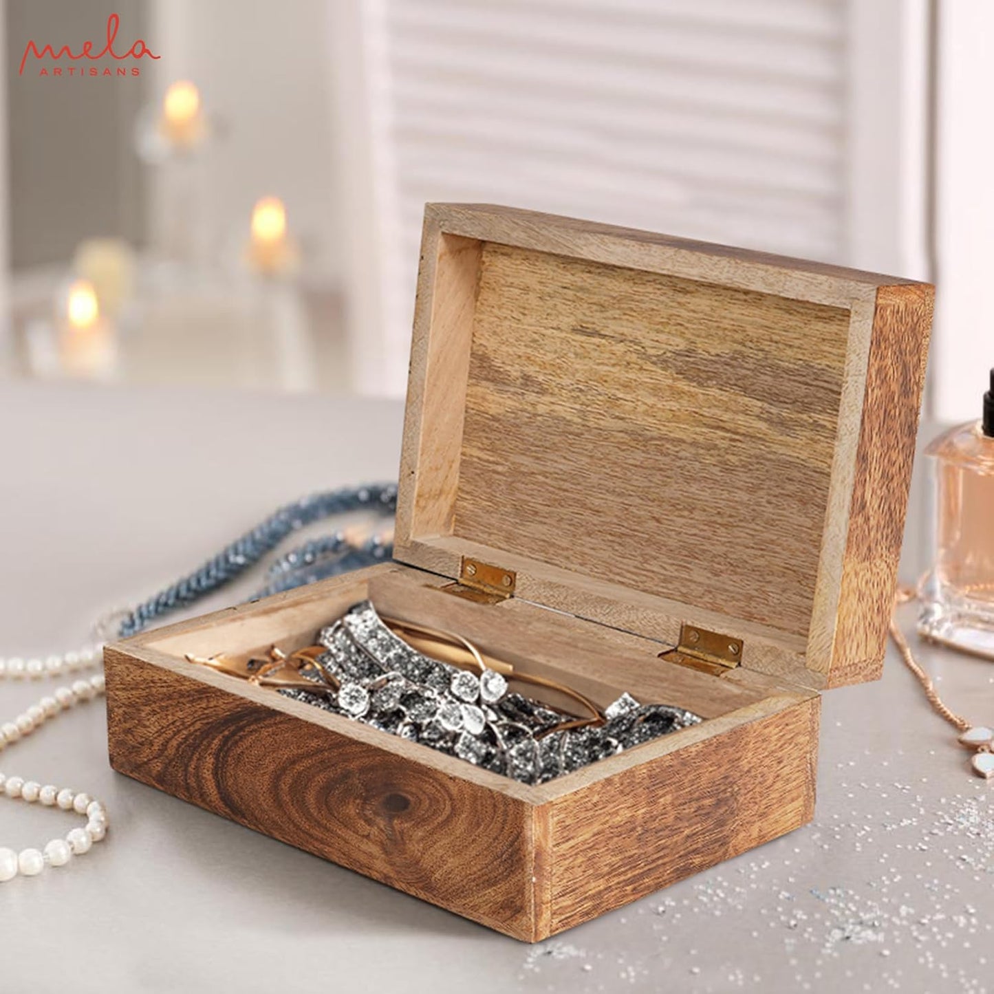 Carved Scallop Mango Wood Box with Lid - Medium Burnt Medium Wood Boxs - Handmade Decorative Boxs with Lid for Use As Memory Boxs, Keepsake Box, Photo Storage Box, and more - 7.5” x 4.5” x 3”