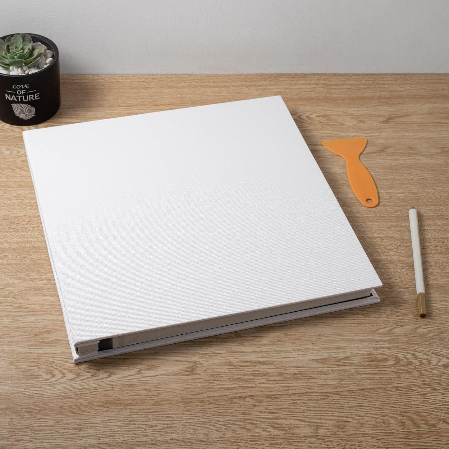 Large Photo Album Self Adhesive Scrapbook Album for 4×6 5×7 8×10 Pictures DIY Magnetic Linen Cover Album 60 Pages for Family Wedding Gifts with Metal Pen and Plastic Board