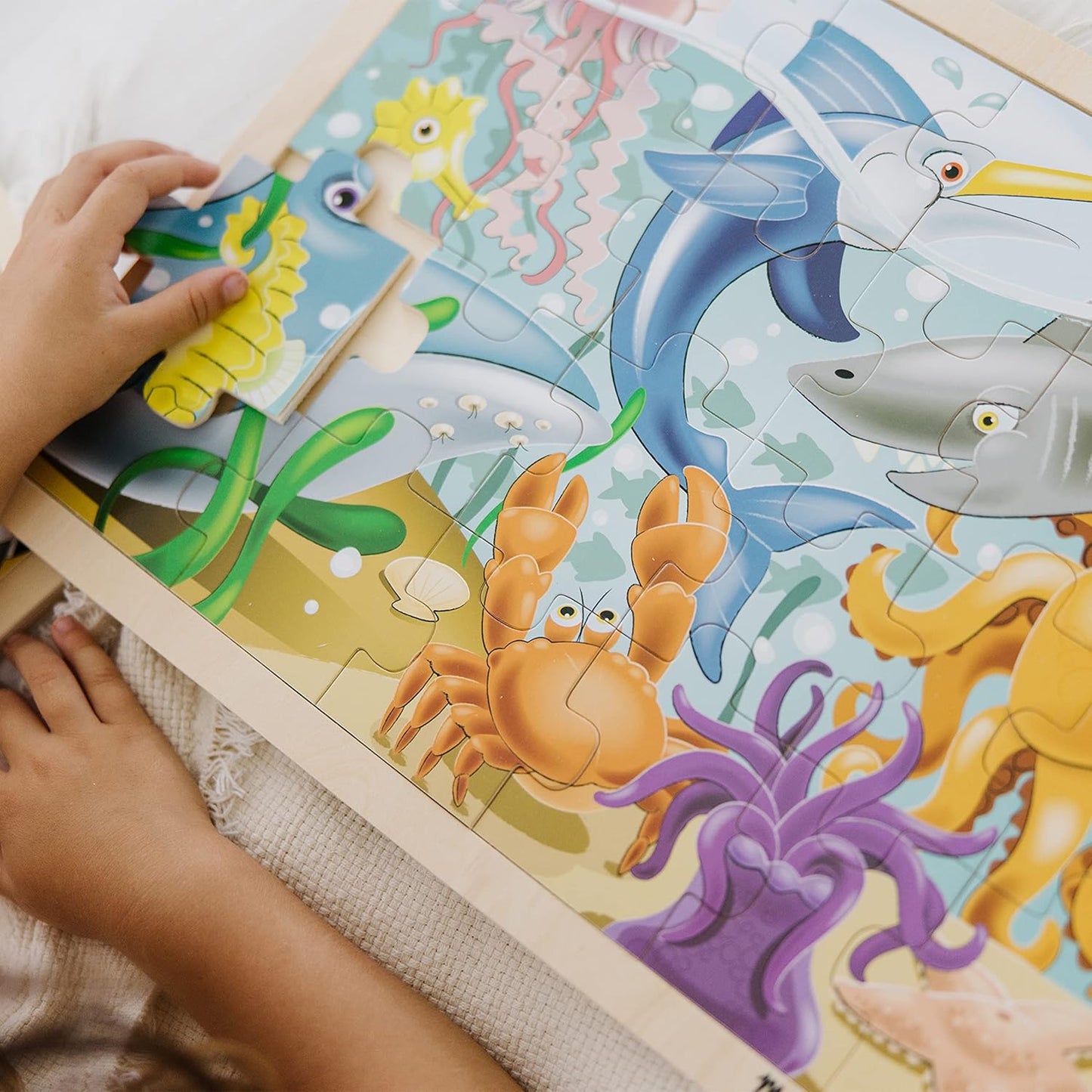 Melissa & Doug Under The Sea Ocean Animals Wooden Jigsaw Puzzle with Storage Tray (24 pcs)